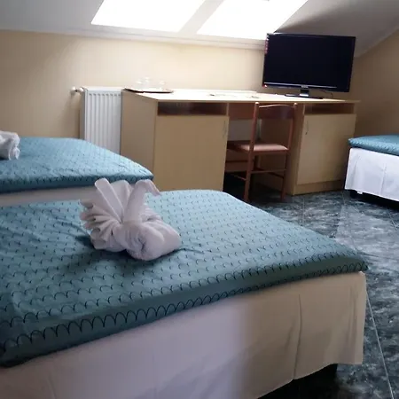 Civis Szallashely 3* Ντέμπρετσεν